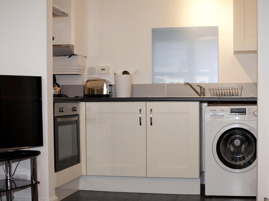 Aberdeen Serviced Apartments: Charlotte street Kamer foto